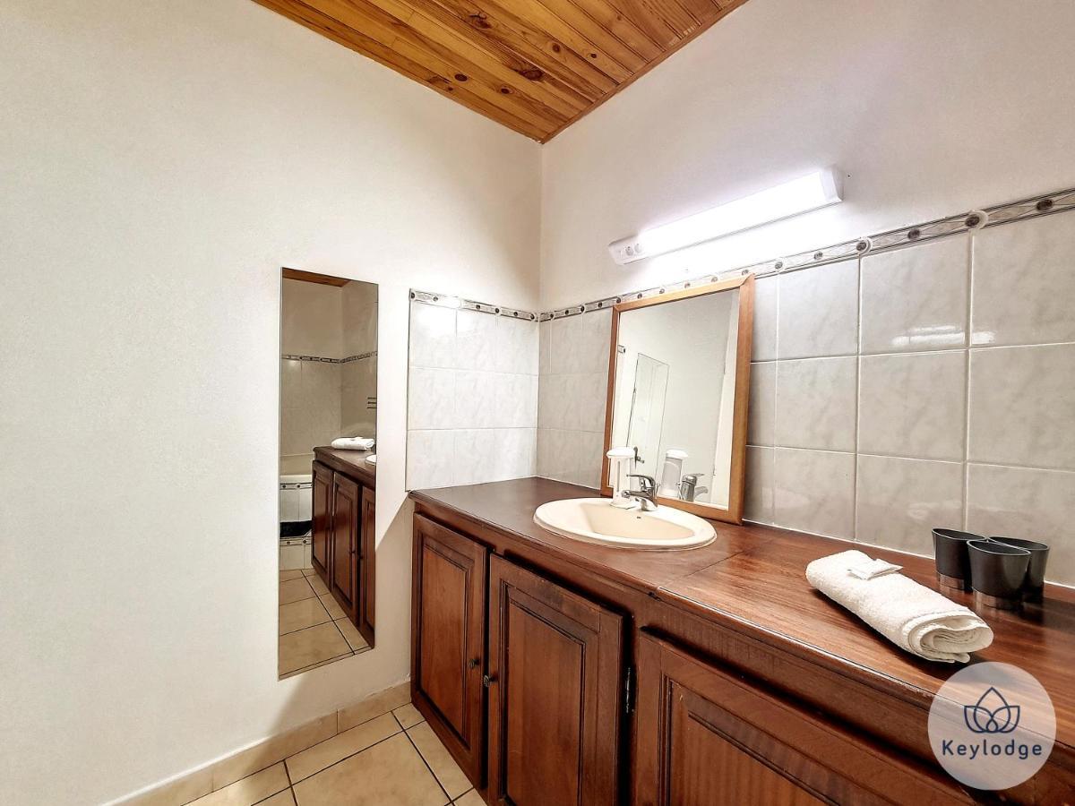 Paul Et Aliette - T3 Classe 3 Etoiles - 70M2 - Saint-Denis Exterior foto